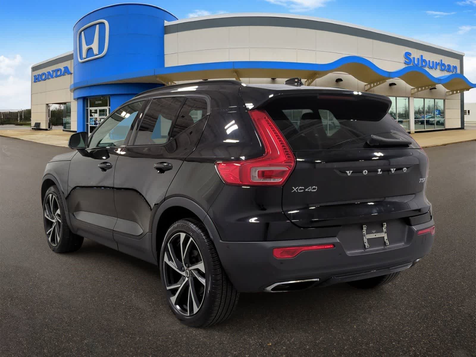 Thumbnail: 2019 Volvo XC40 - 6