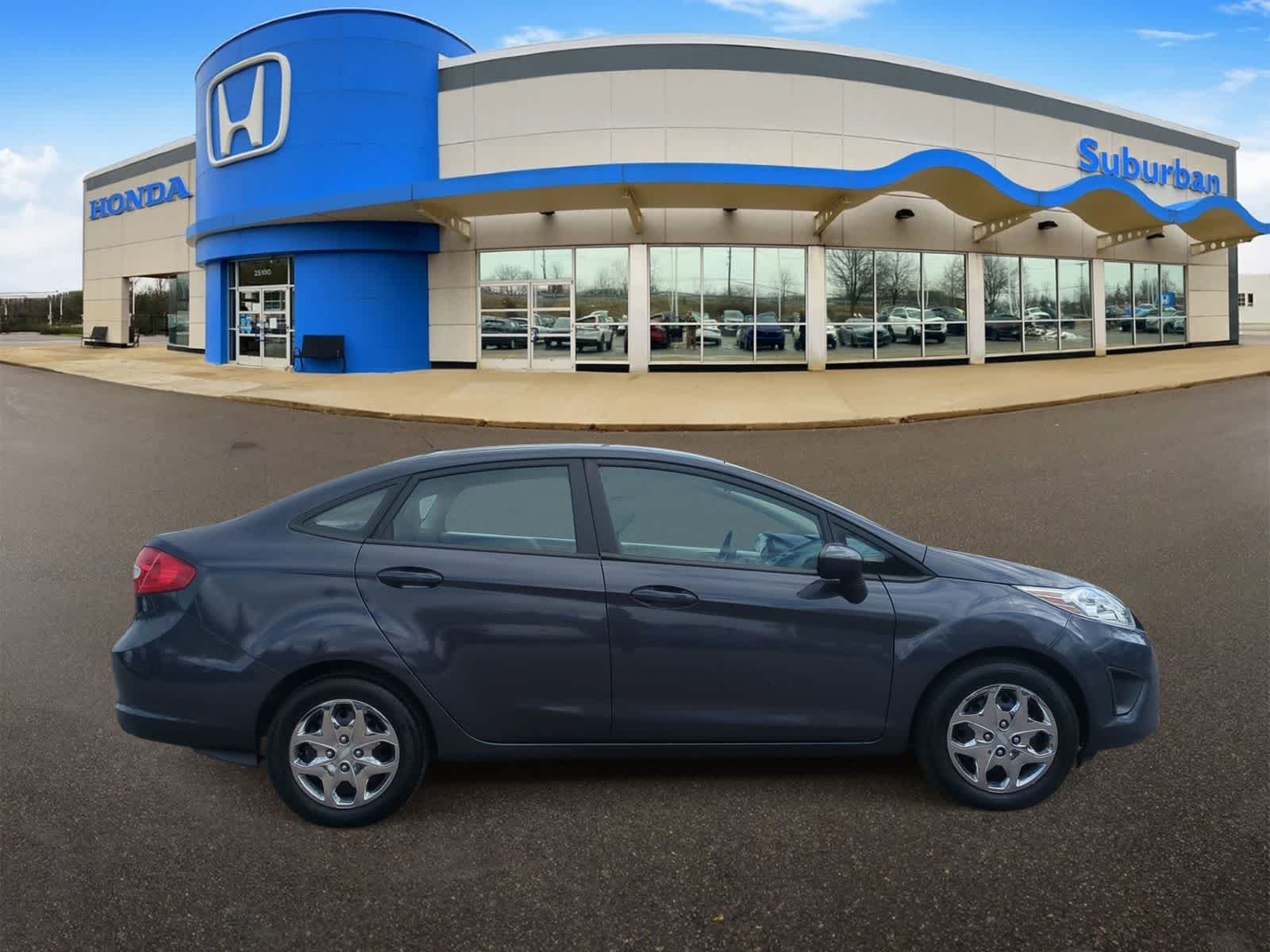 Thumbnail: 2013 Ford Fiesta - 9