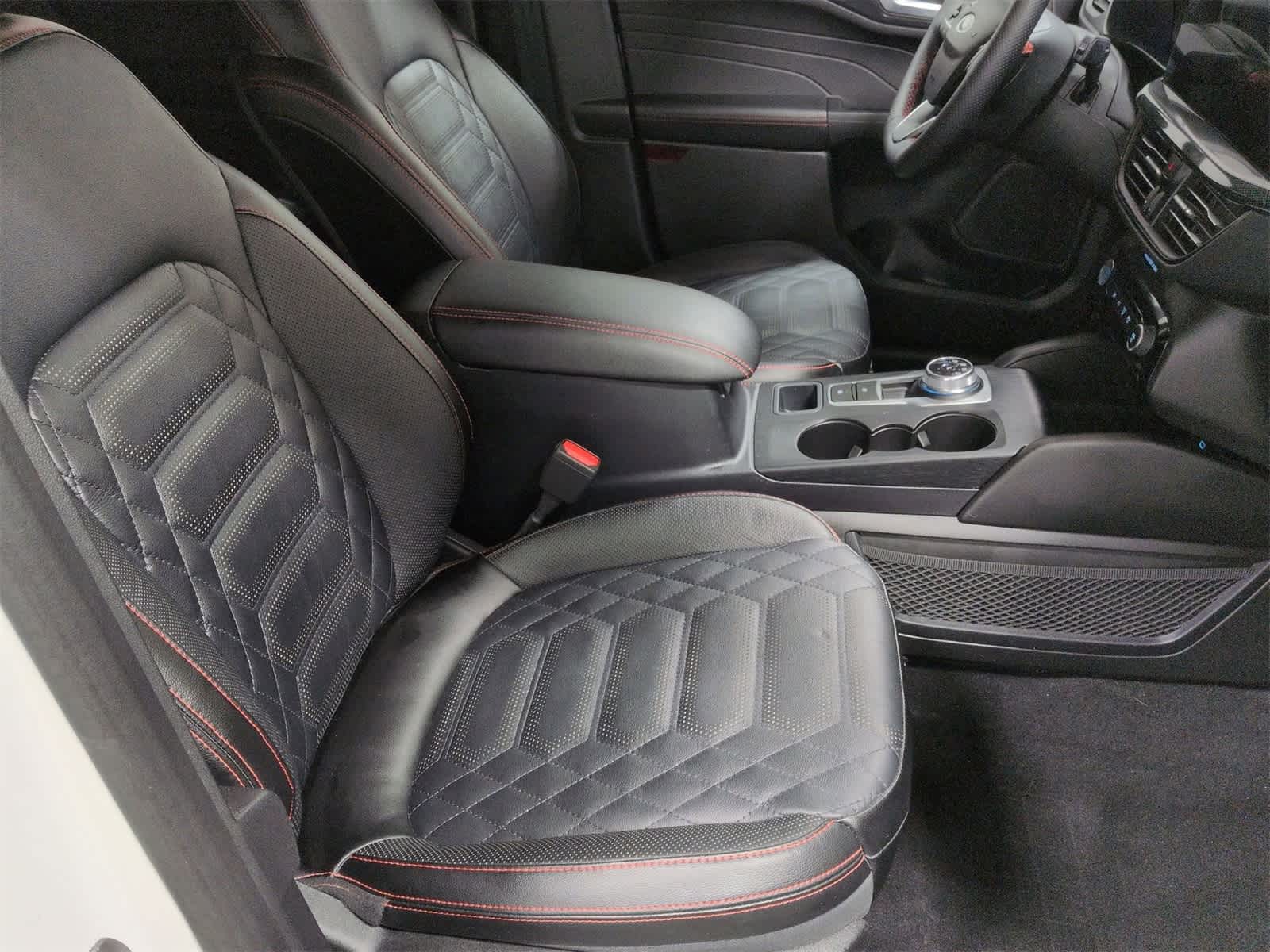 Thumbnail: 2023 Ford Escape - 22