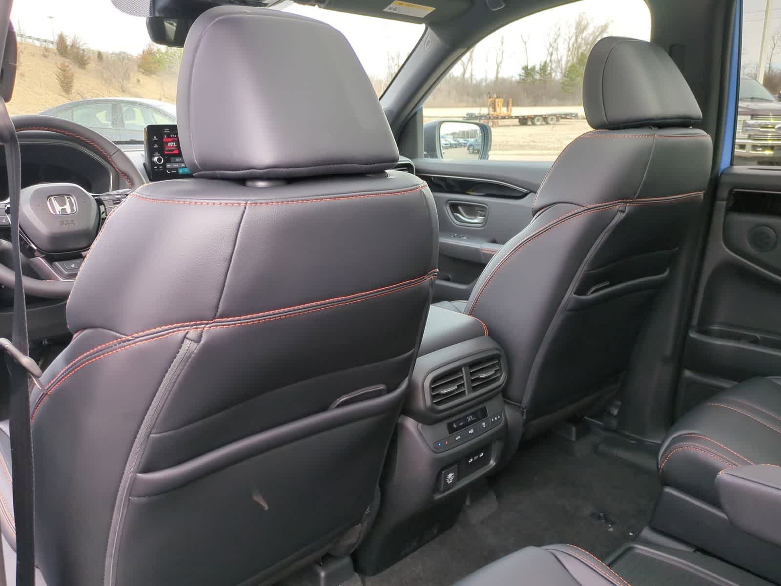Thumbnail: 2024 Honda Pilot - 19