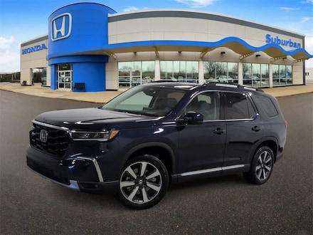 Used 2025 Honda Pilot Elite SUV in Farmington Hills, MI