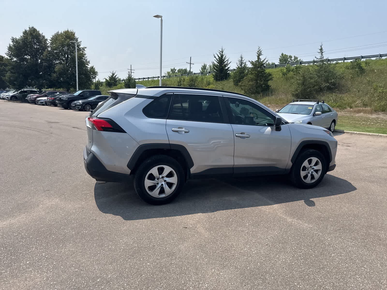 Thumbnail: 2019 Toyota RAV4 - 13