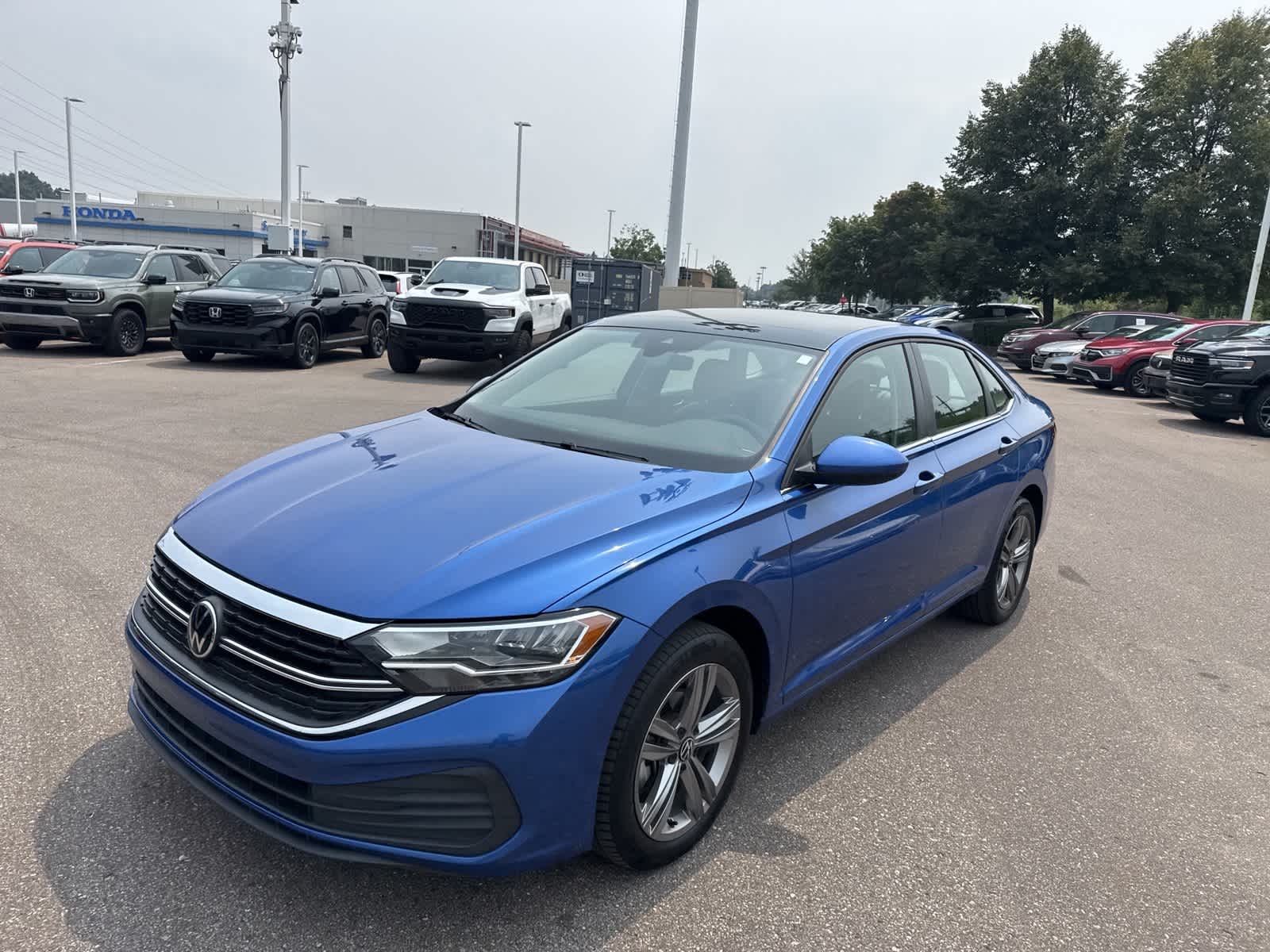 Thumbnail: 2023 Volkswagen Jetta - 2