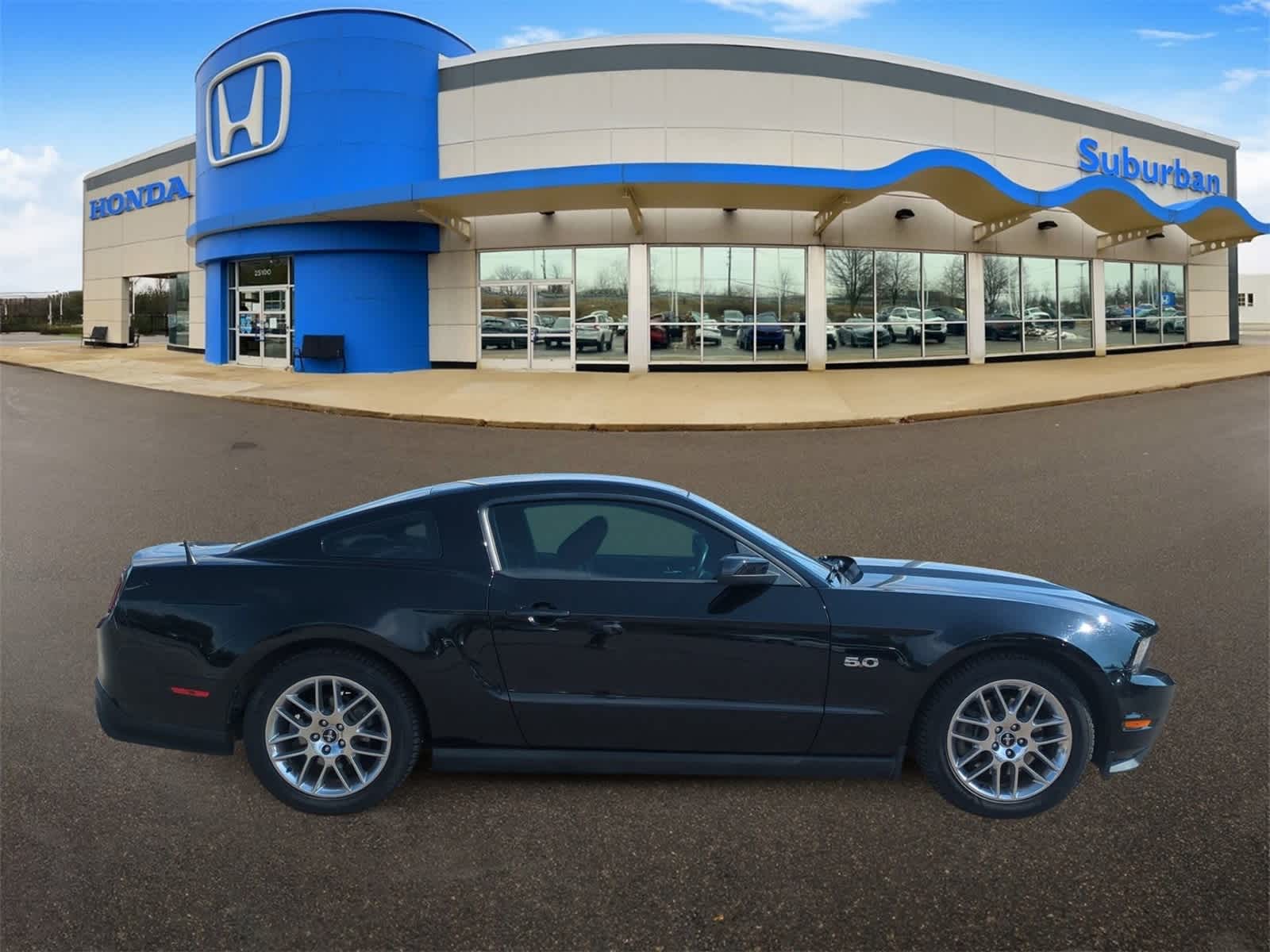 Thumbnail: 2012 Ford Mustang - 9