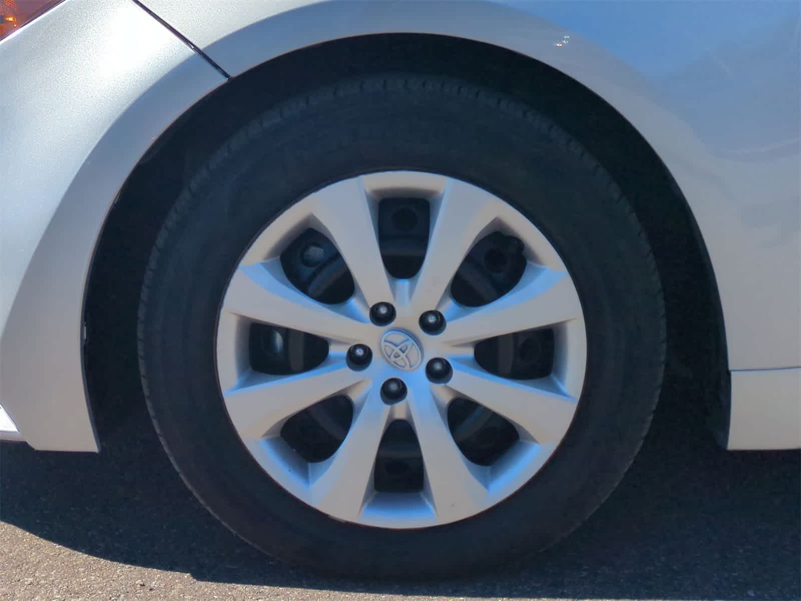 Thumbnail: 2025 Toyota Corolla - 14