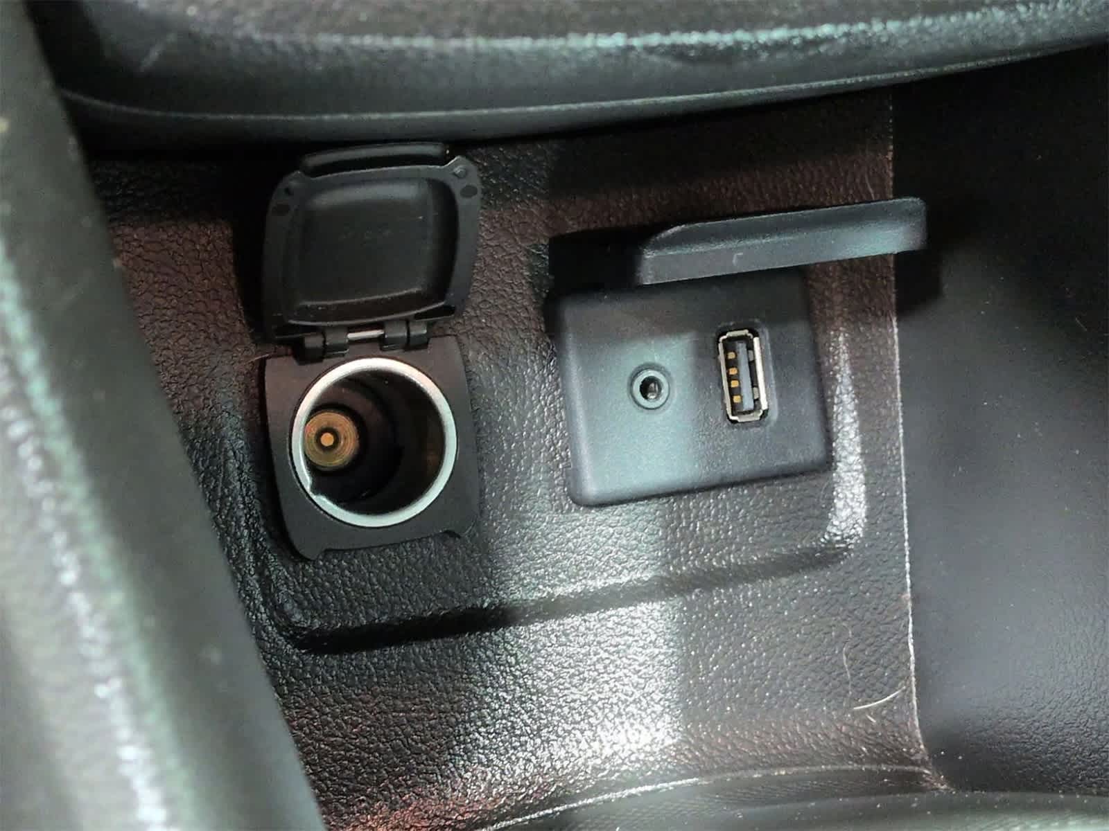 Thumbnail: 2016 Buick Encore - 30