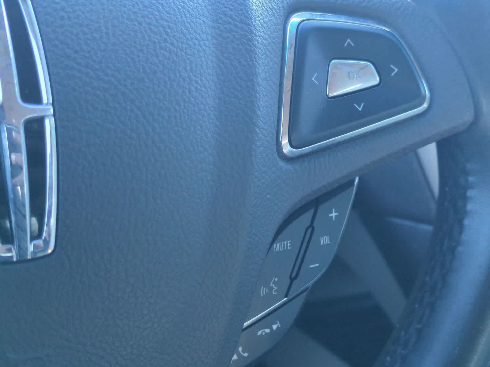 Thumbnail: 2015 Lincoln MKZ - 26