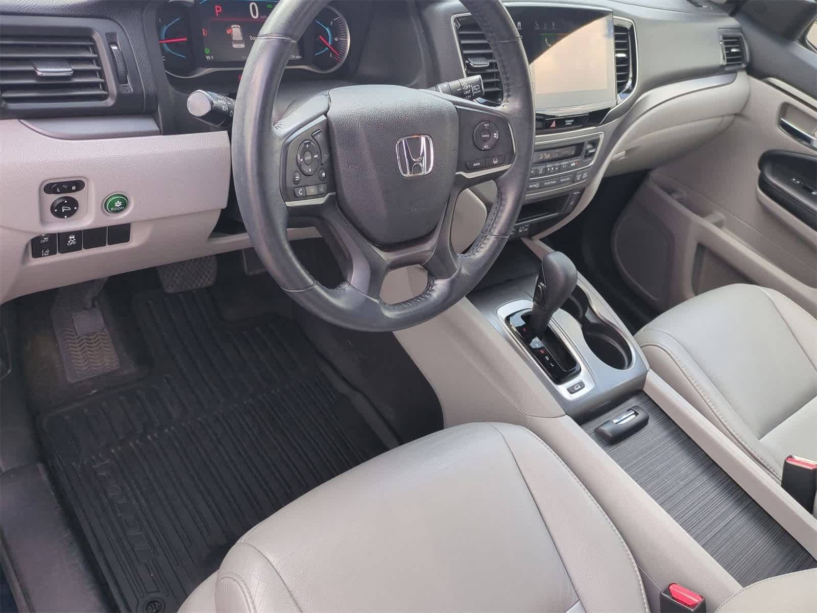 Thumbnail: 2019 Honda Pilot - 10