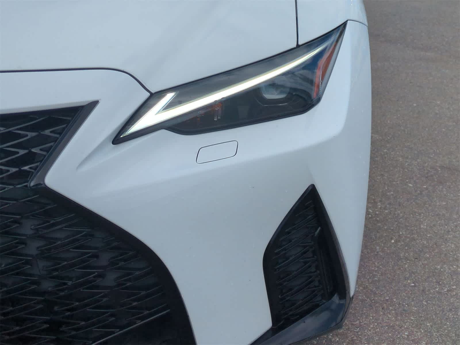 Thumbnail: 2022 Lexus IS - 11