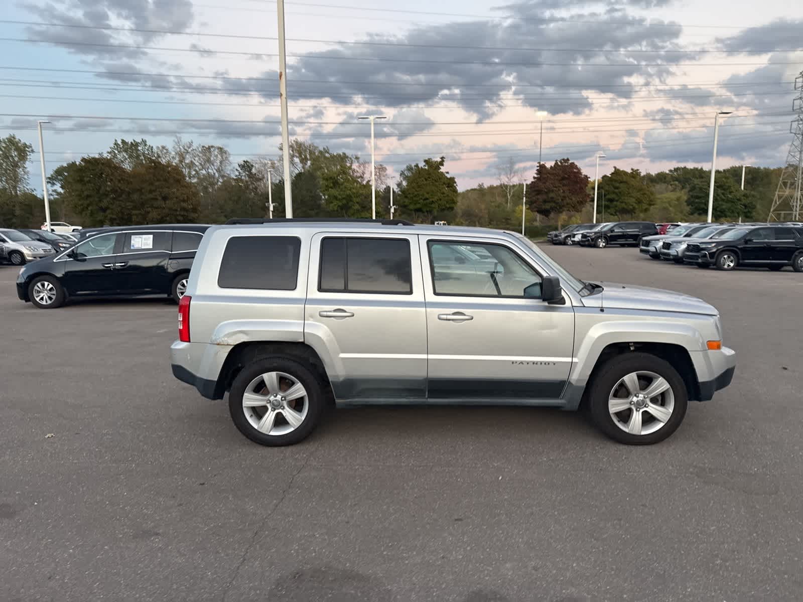 Thumbnail: 2011 Jeep Patriot - 11