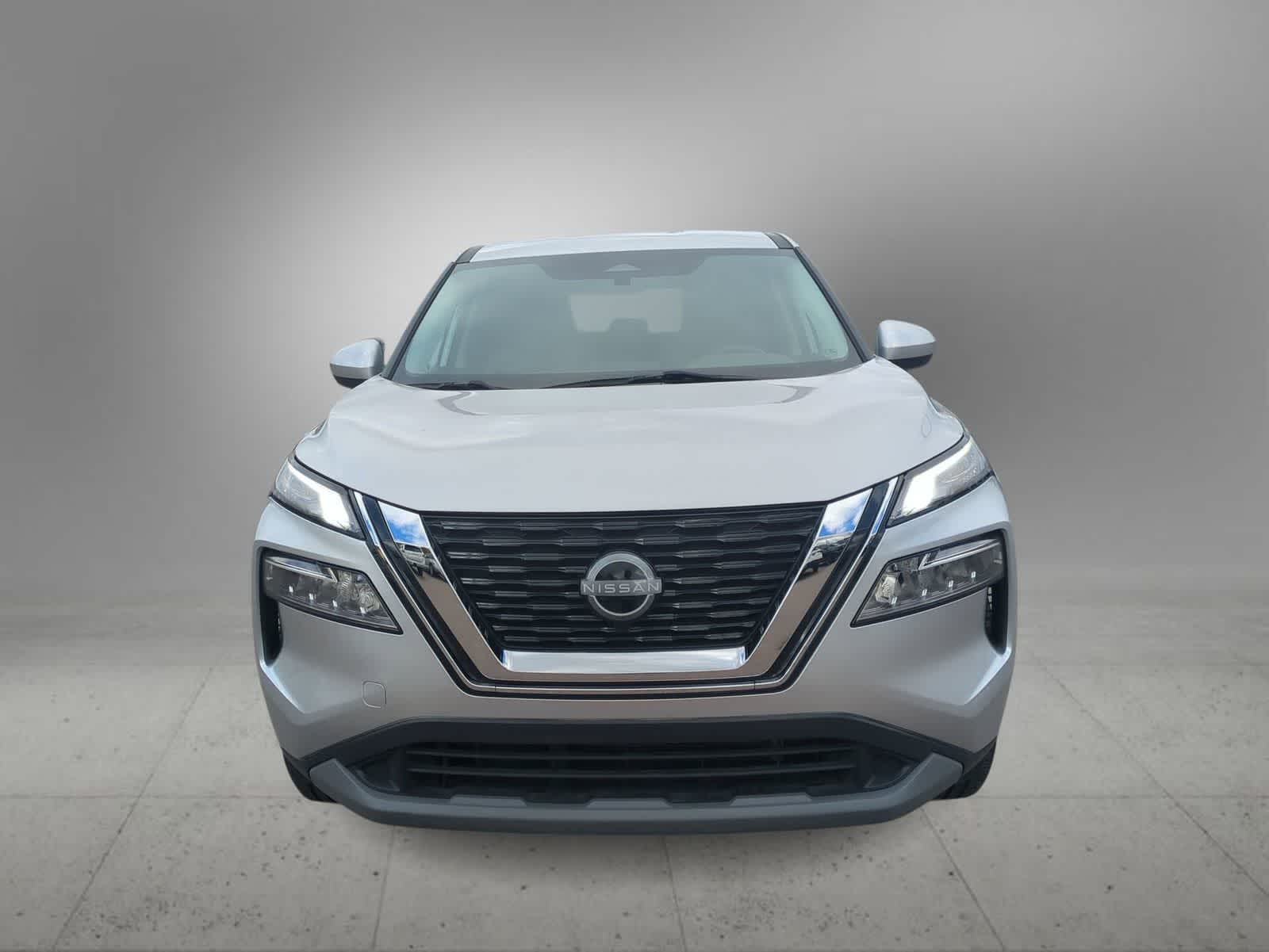 Thumbnail: 2023 Nissan Rogue - 3