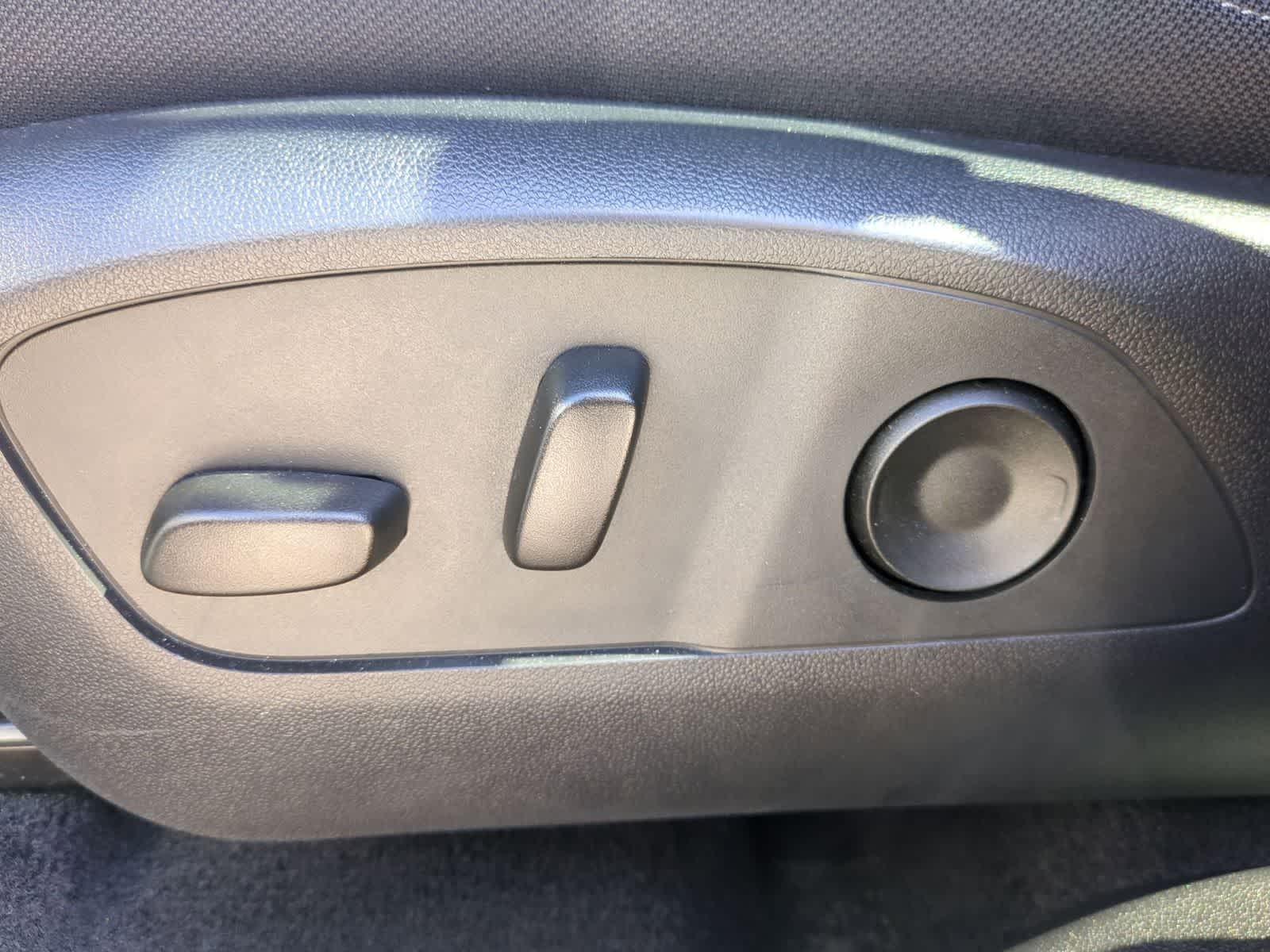 Thumbnail: 2025 Chevrolet Traverse - 17