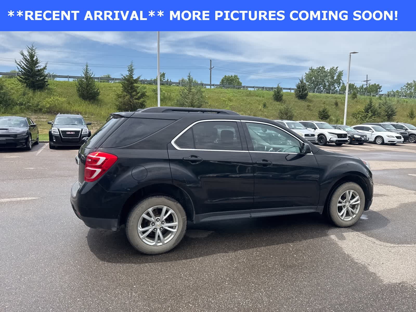 Thumbnail: 2016 Chevrolet Equinox - 10