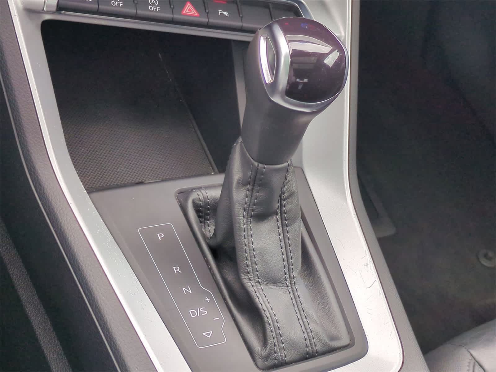 Thumbnail: 2023 Audi Q3 - 32