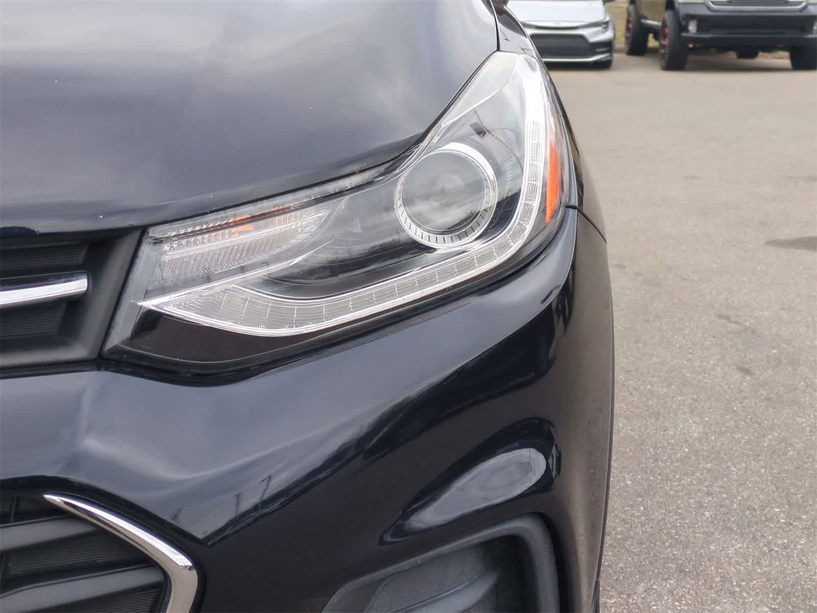 Thumbnail: 2022 Chevrolet Trax - 12