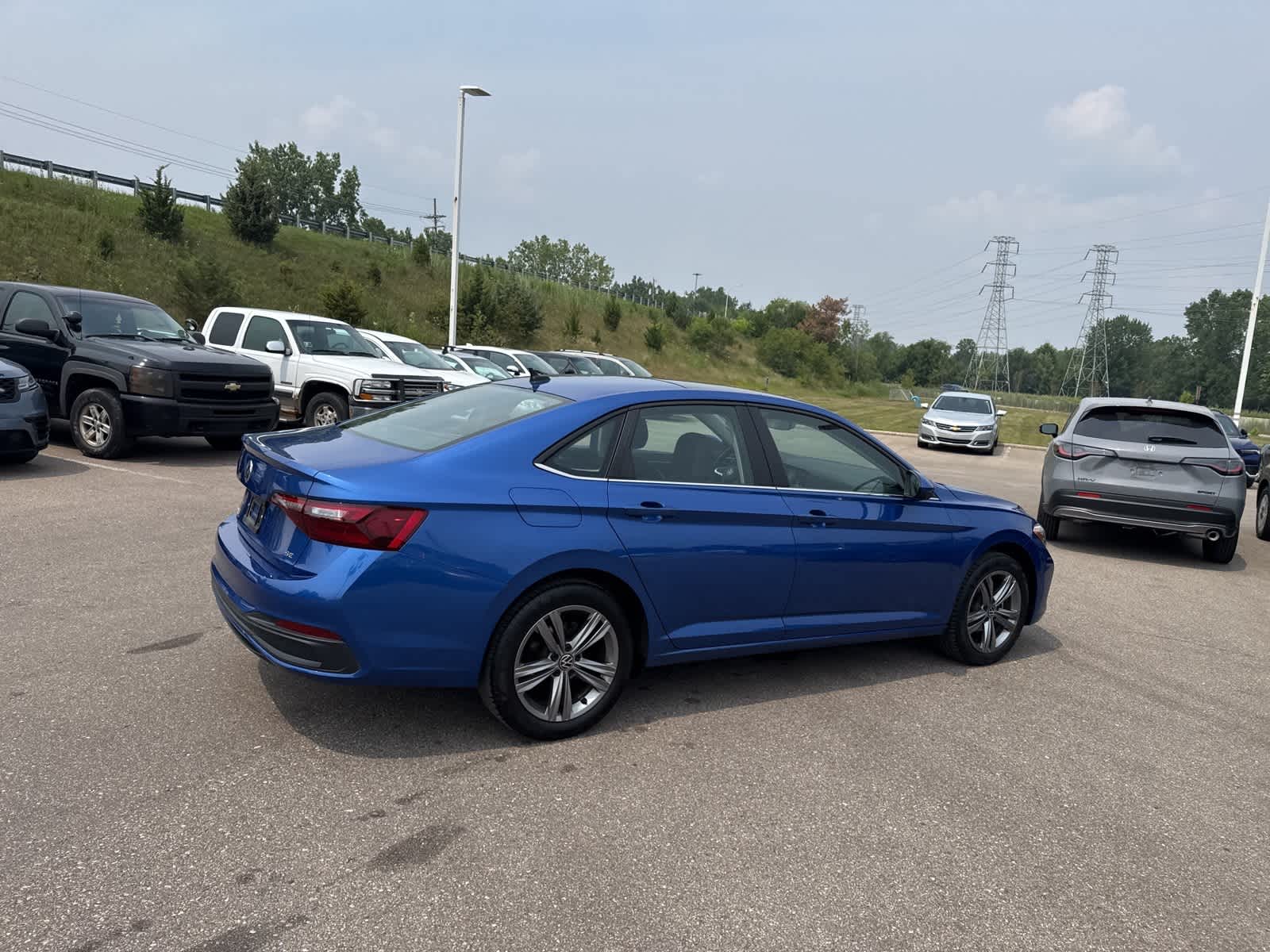Thumbnail: 2023 Volkswagen Jetta - 13
