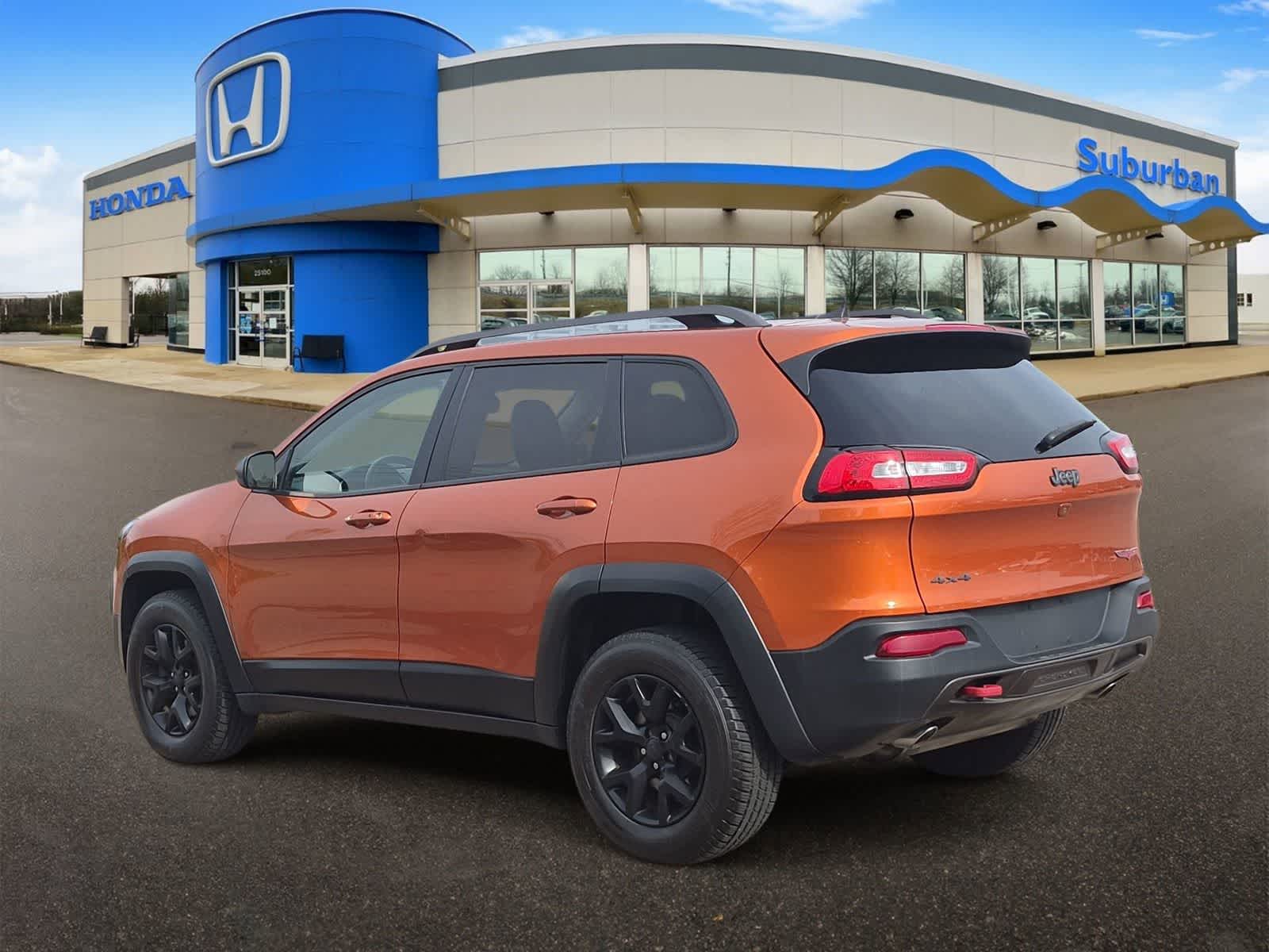 Thumbnail: 2016 Jeep Cherokee - 6