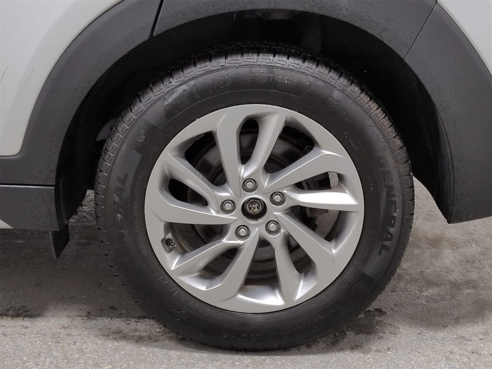 Thumbnail: 2018 Hyundai Tucson - 14