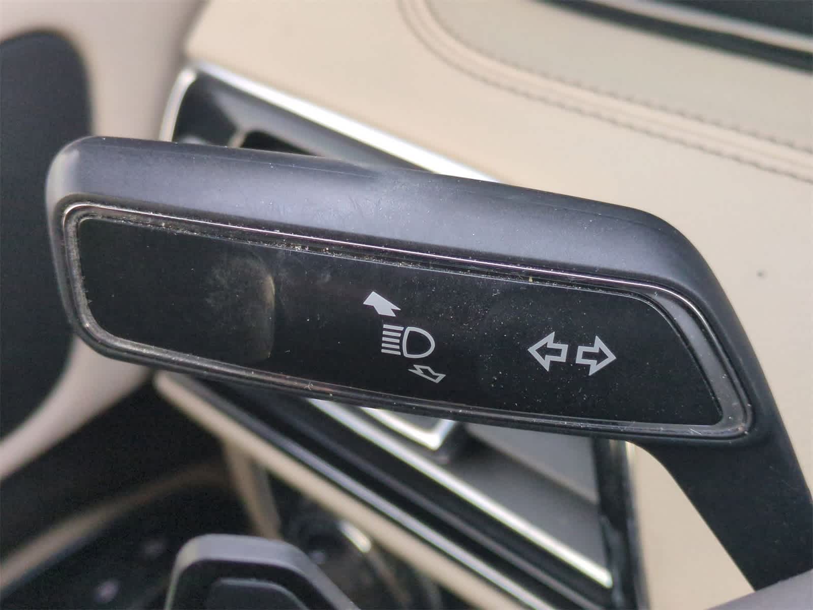 Thumbnail: 2018 Lincoln Navigator - 29