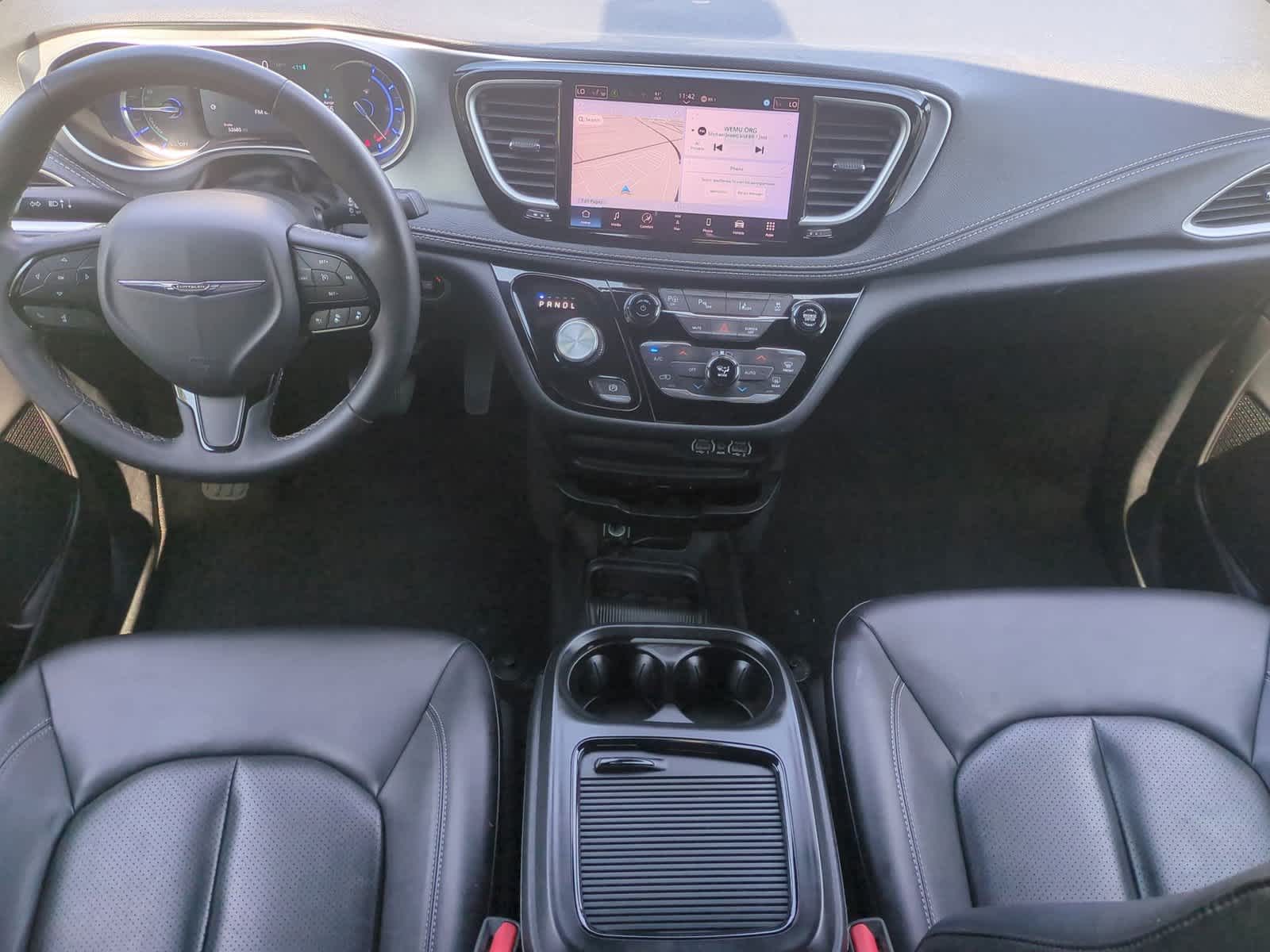 2024 Chrysler Pacifica PHEV Select - Photo 15