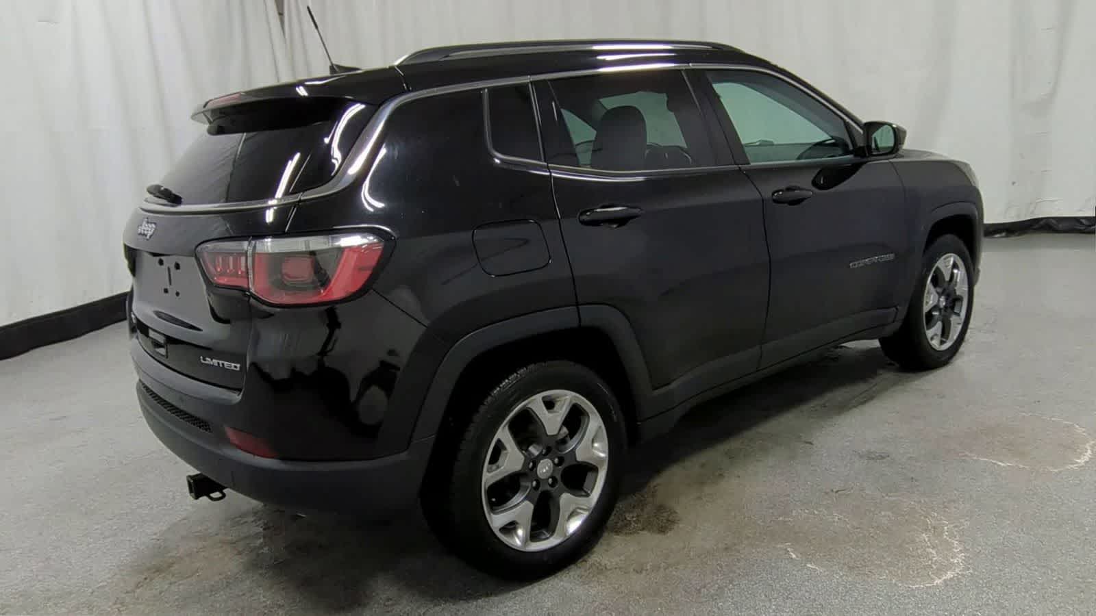 Thumbnail: 2017 Jeep Compass - 8