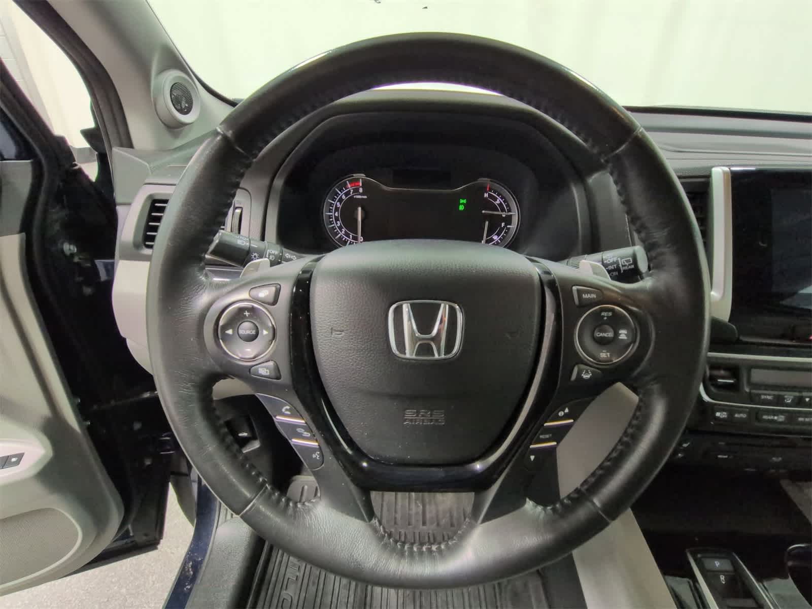 Thumbnail: 2016 Honda Pilot - 24