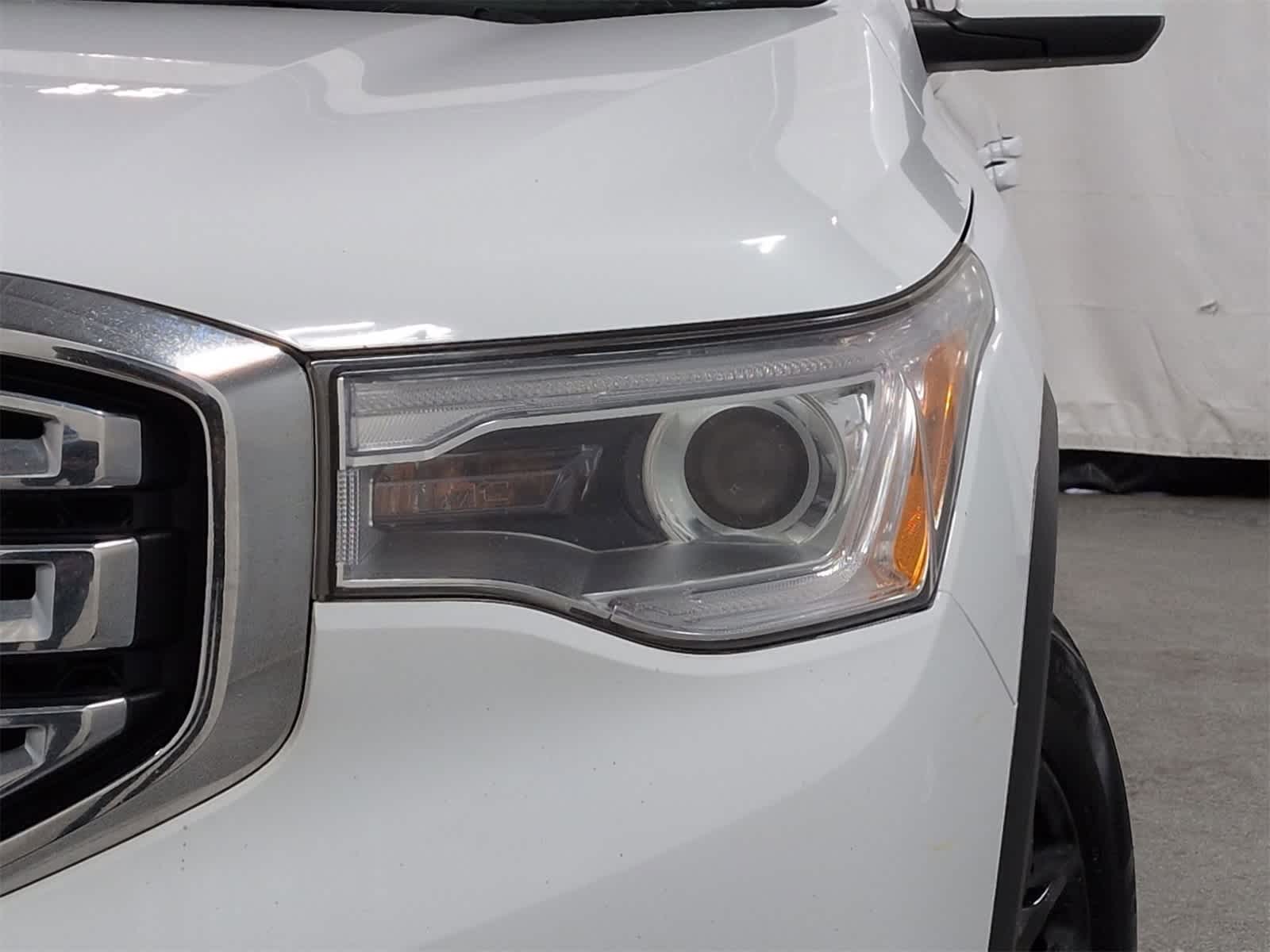 Thumbnail: 2019 GMC Acadia - 11