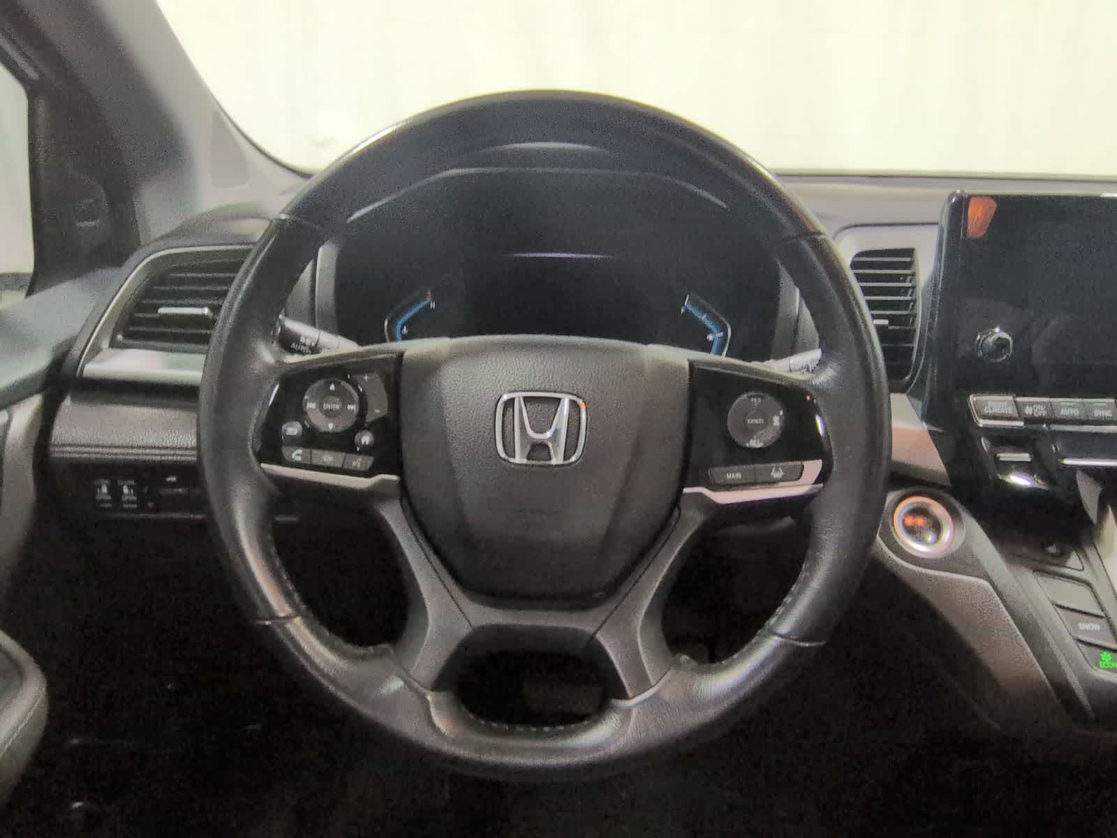 Thumbnail: 2018 Honda Odyssey - 24