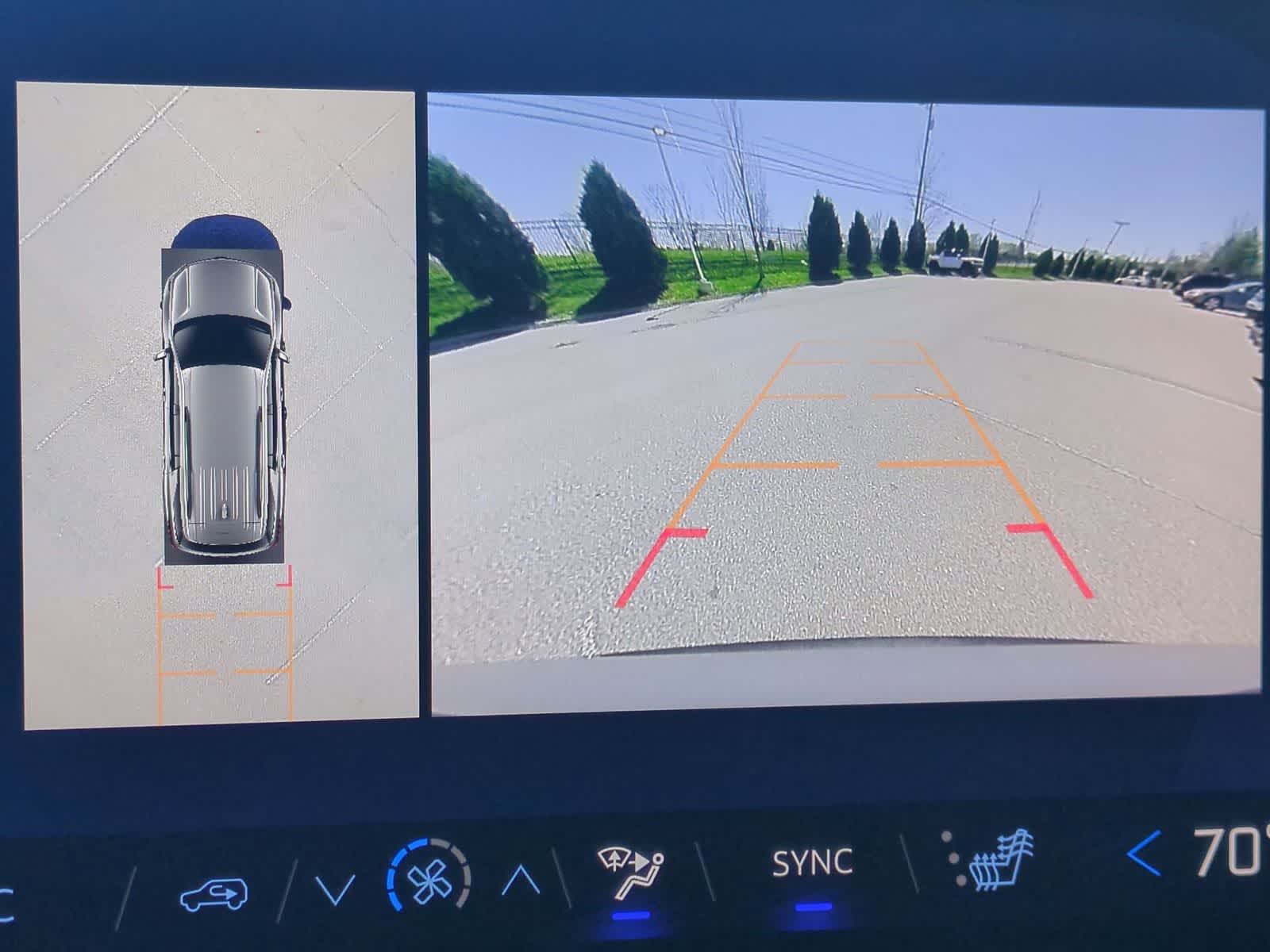 Thumbnail: 2025 Chevrolet Traverse - 29