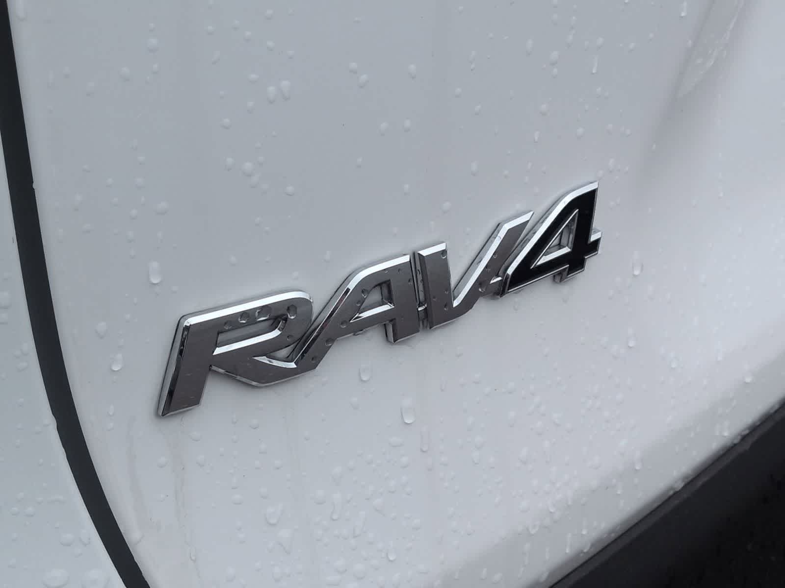 Thumbnail: 2025 Toyota RAV4 - 13