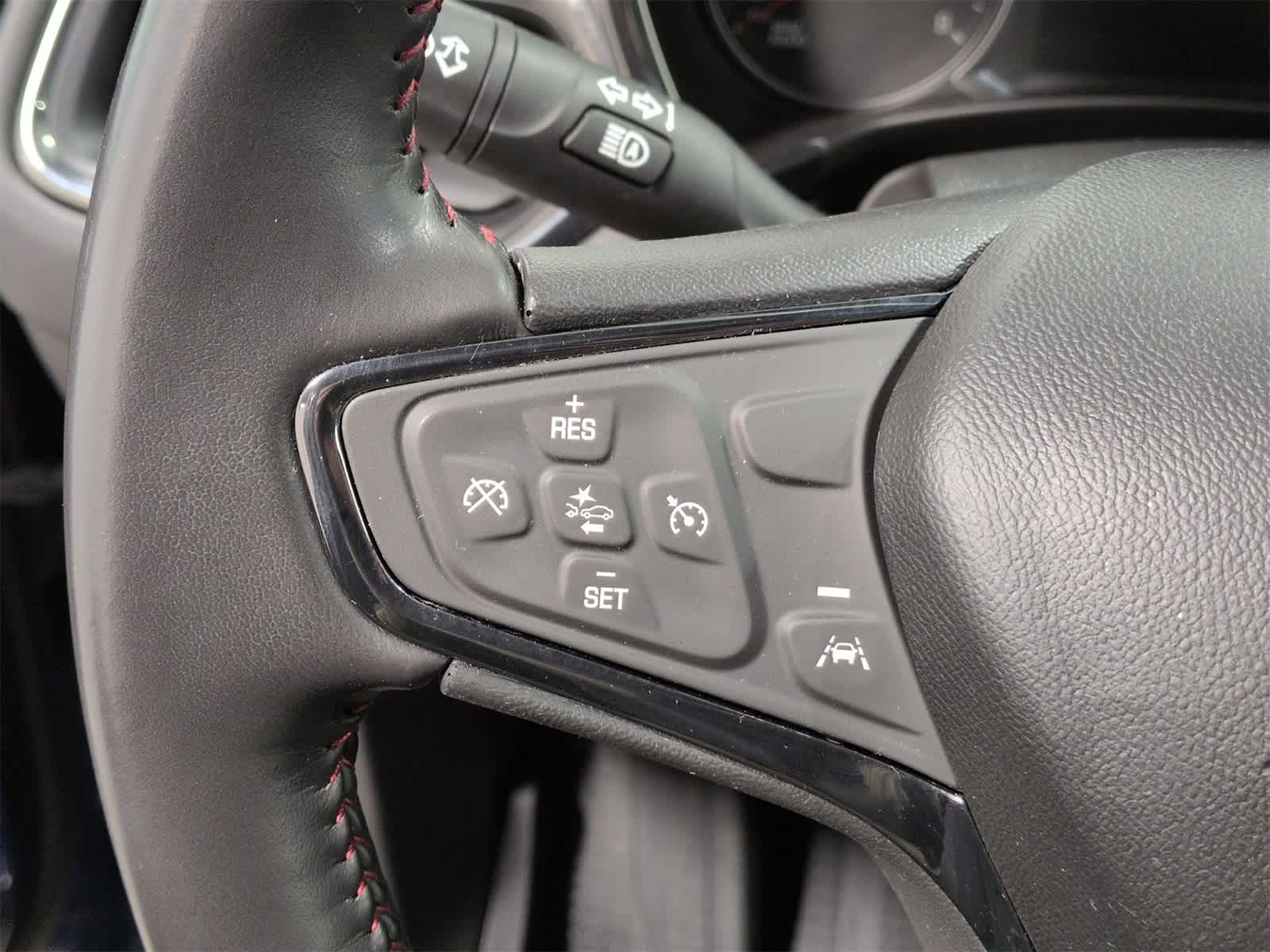 Thumbnail: 2022 Chevrolet Equinox - 24