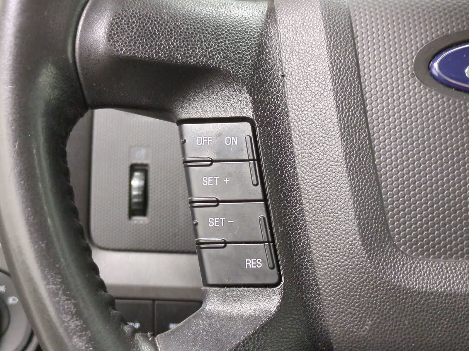 Thumbnail: 2010 Ford Escape - 25