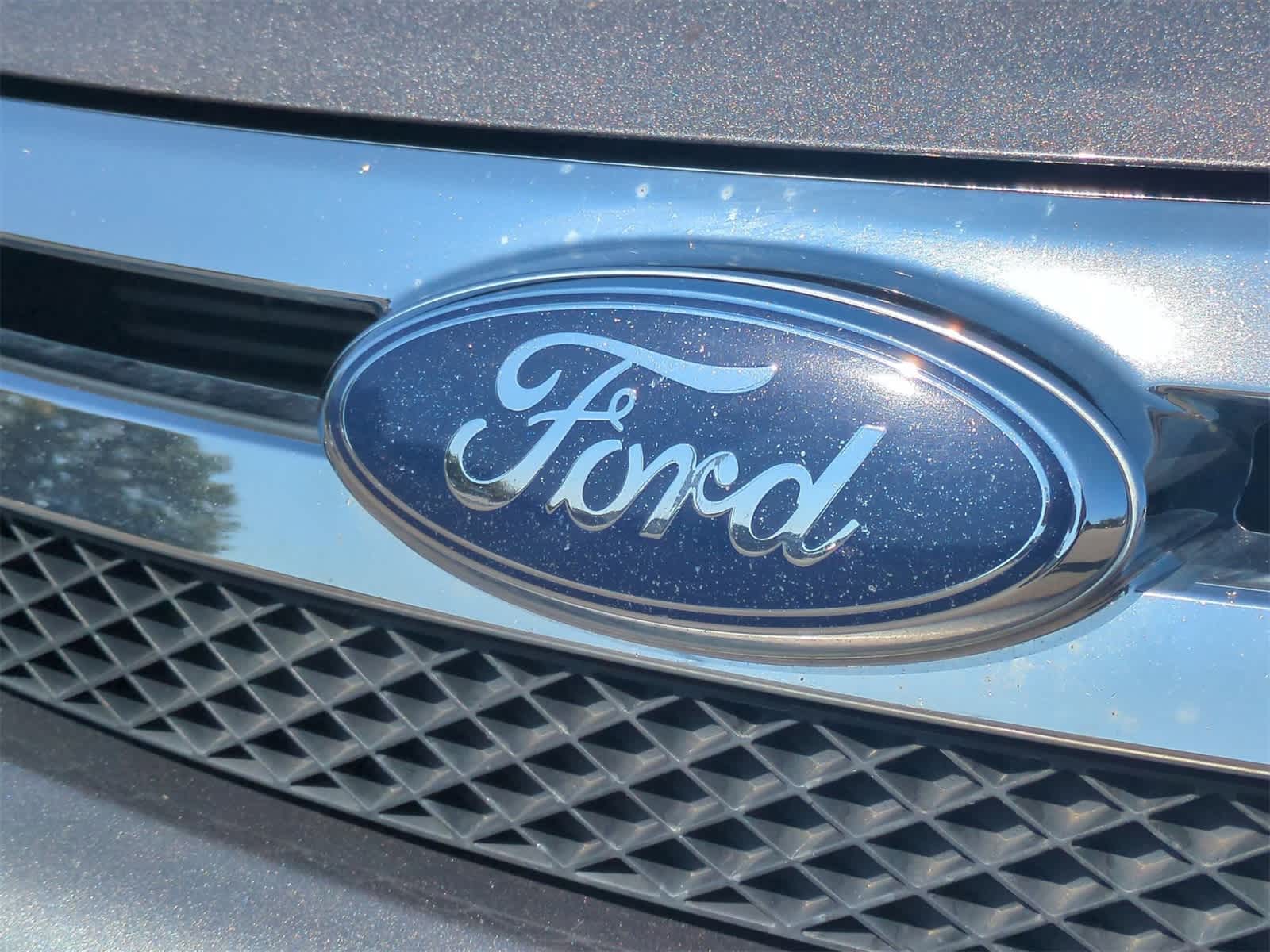 Thumbnail: 2009 Ford Focus - 12