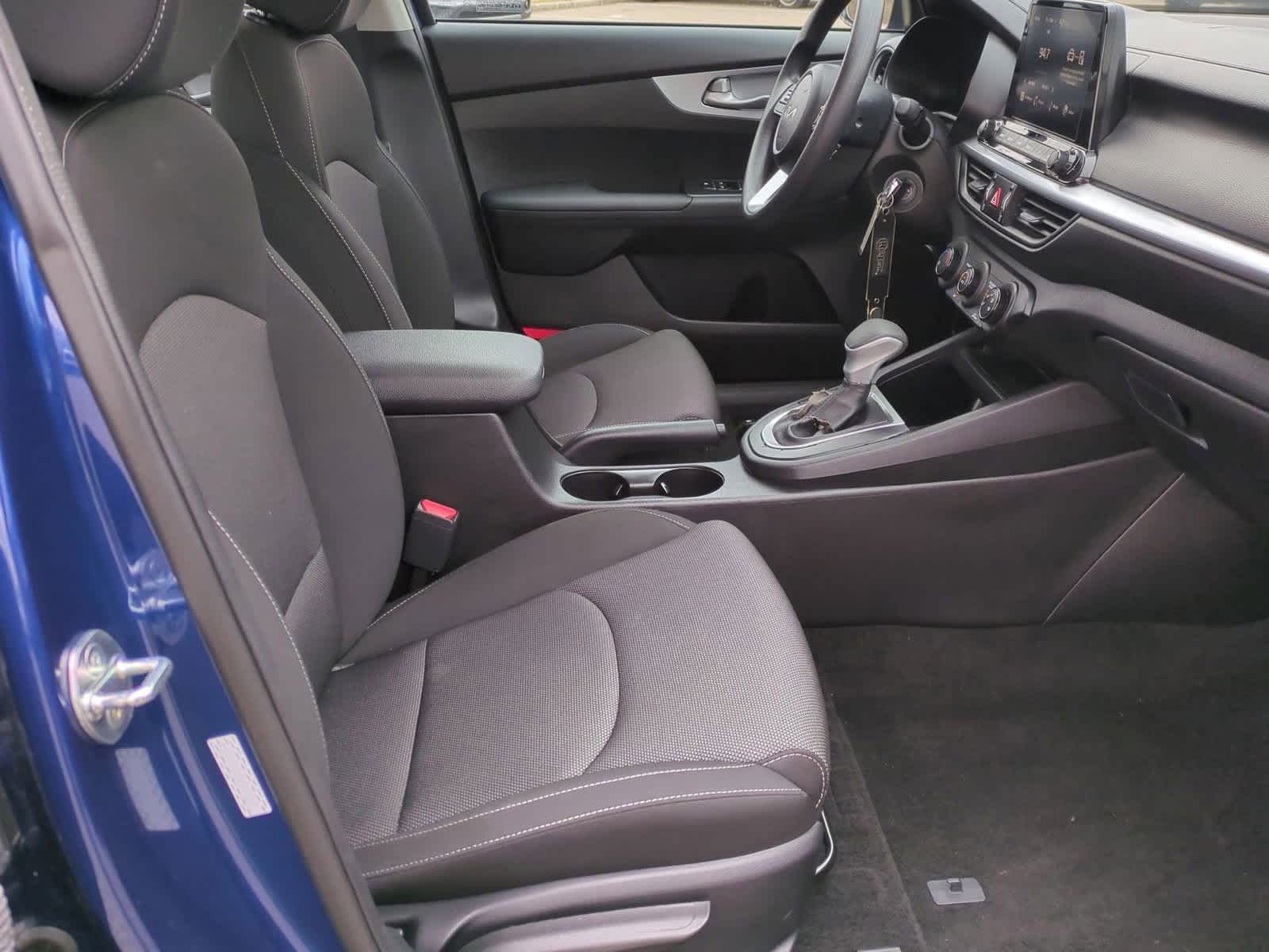 Thumbnail: 2023 Kia Forte - 21