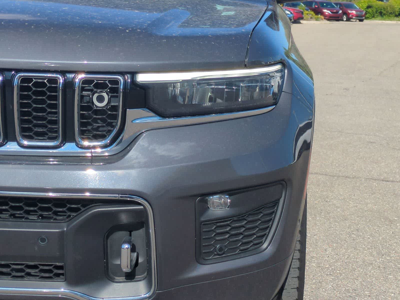 Thumbnail: 2023 Jeep Grand Cherokee L - 10