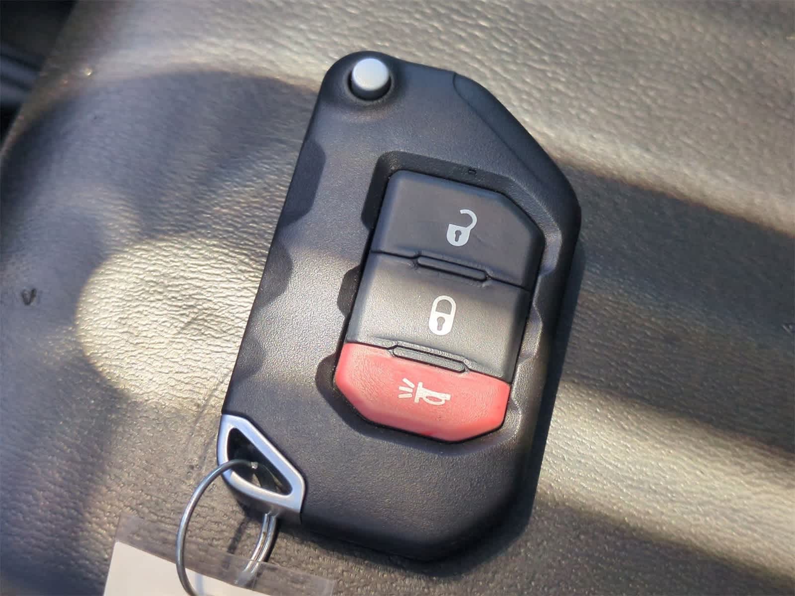 Thumbnail: 2020 Jeep Wrangler - 37