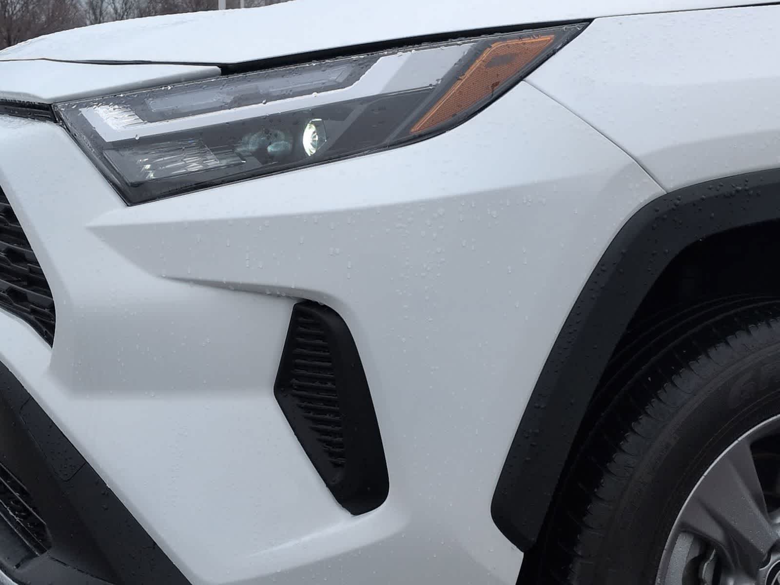 Thumbnail: 2025 Toyota RAV4 - 11