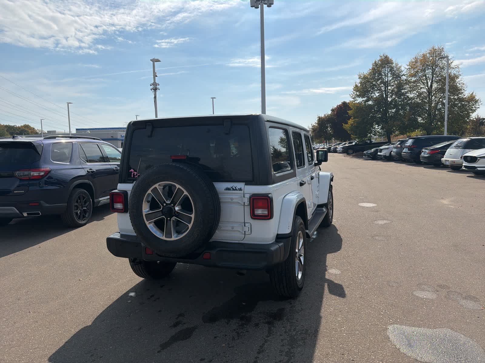 Thumbnail: 2020 Jeep Wrangler - 20