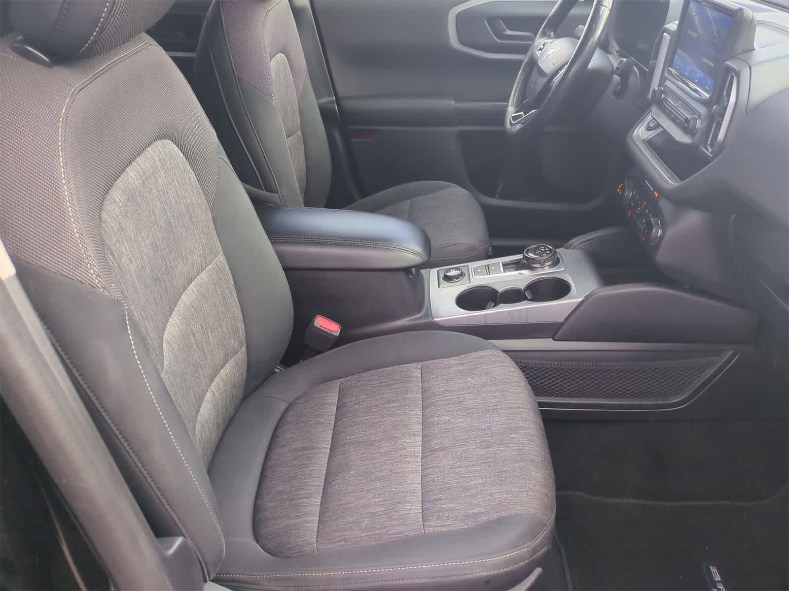 Thumbnail: 2022 Ford Bronco Sport - 11