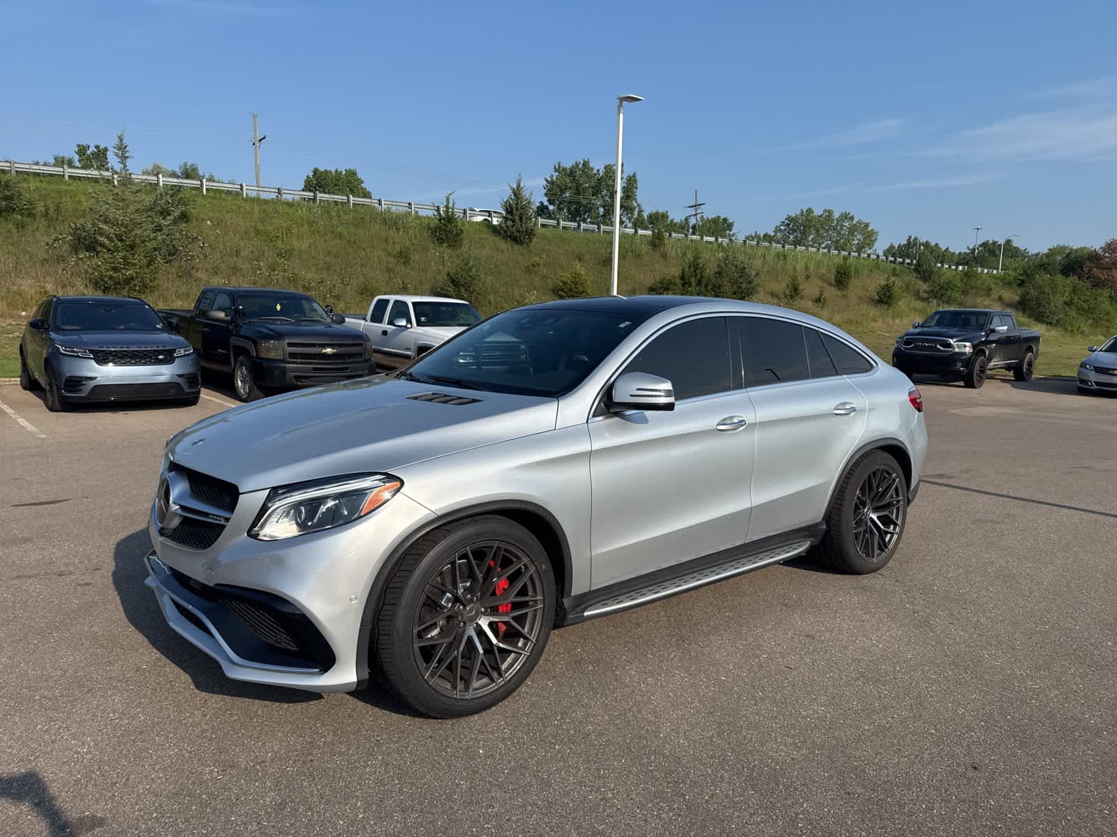 Thumbnail: 2019 Mercedes-Benz GLE - 1
