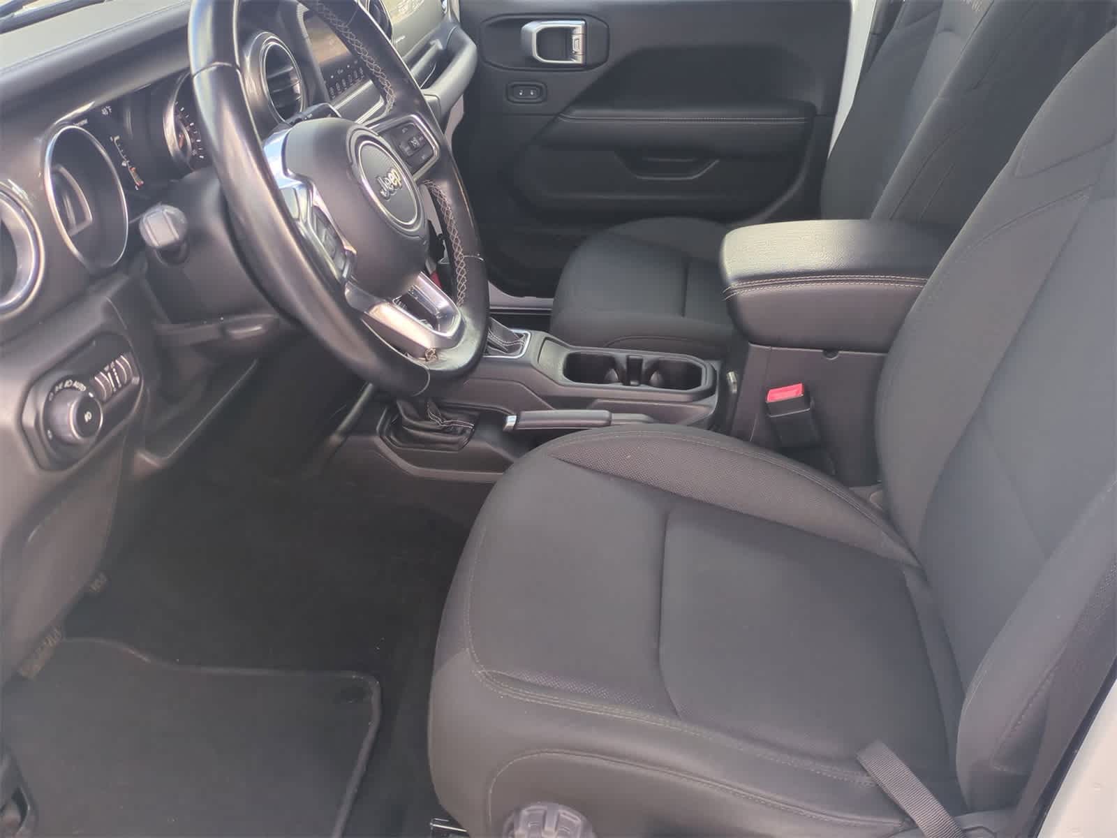 Thumbnail: 2020 Jeep Wrangler - 17