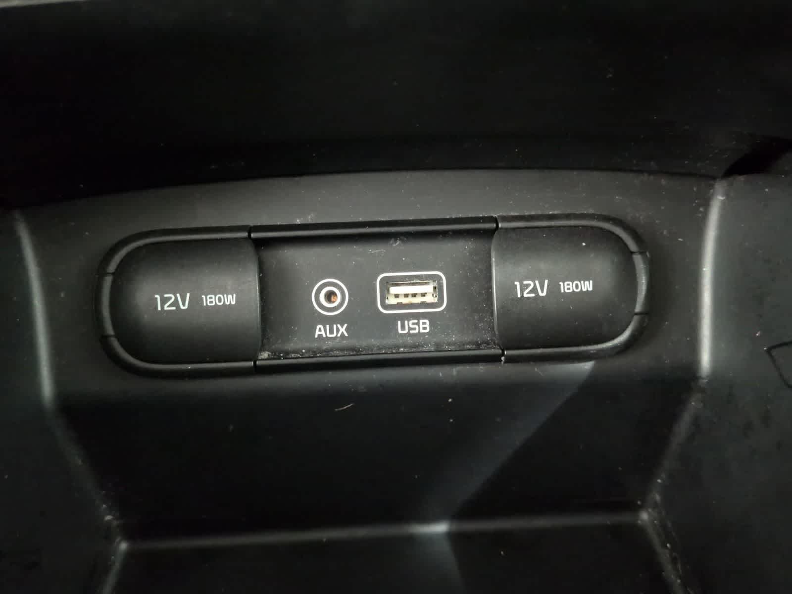 Thumbnail: 2019 Kia Sorento - 31