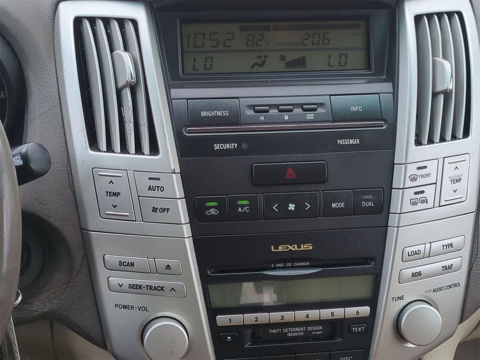 Thumbnail: 2004 Lexus RX - 28
