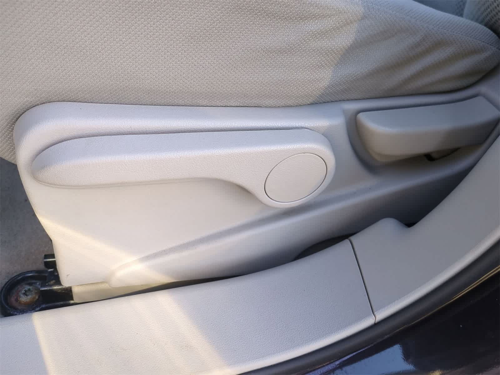 Thumbnail: 2014 Nissan Rogue - 17