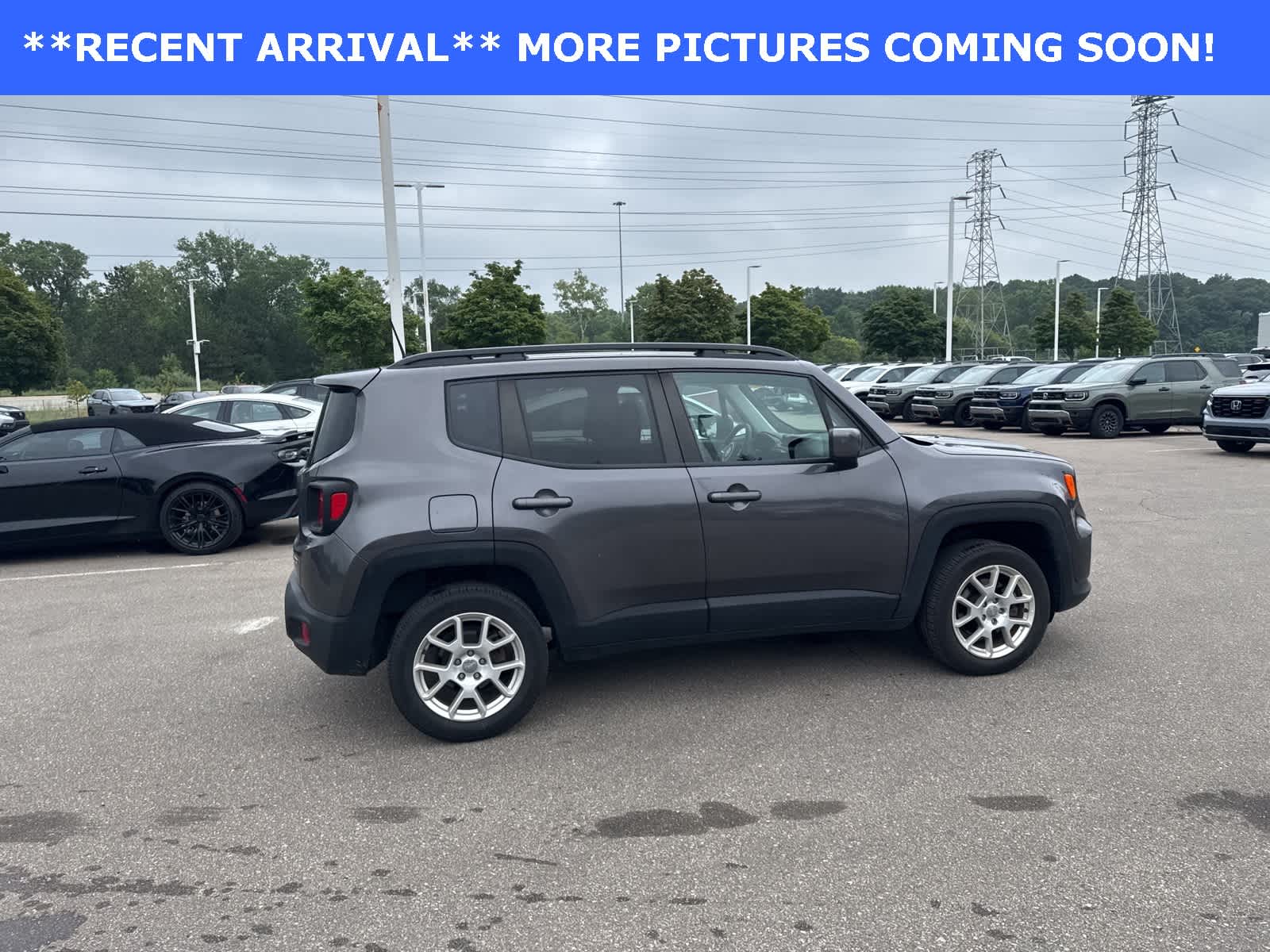 Thumbnail: 2019 Jeep Renegade - 12