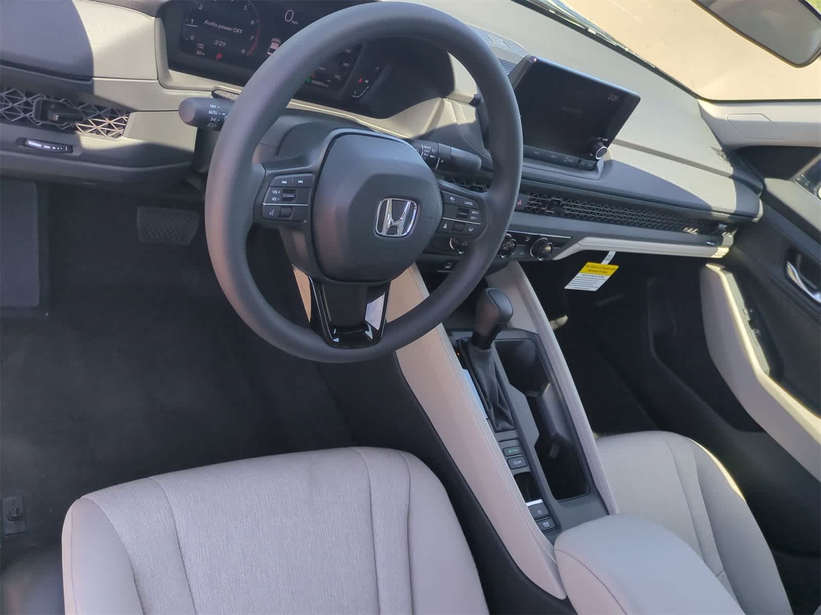 Thumbnail: 2025 Honda Accord - 10