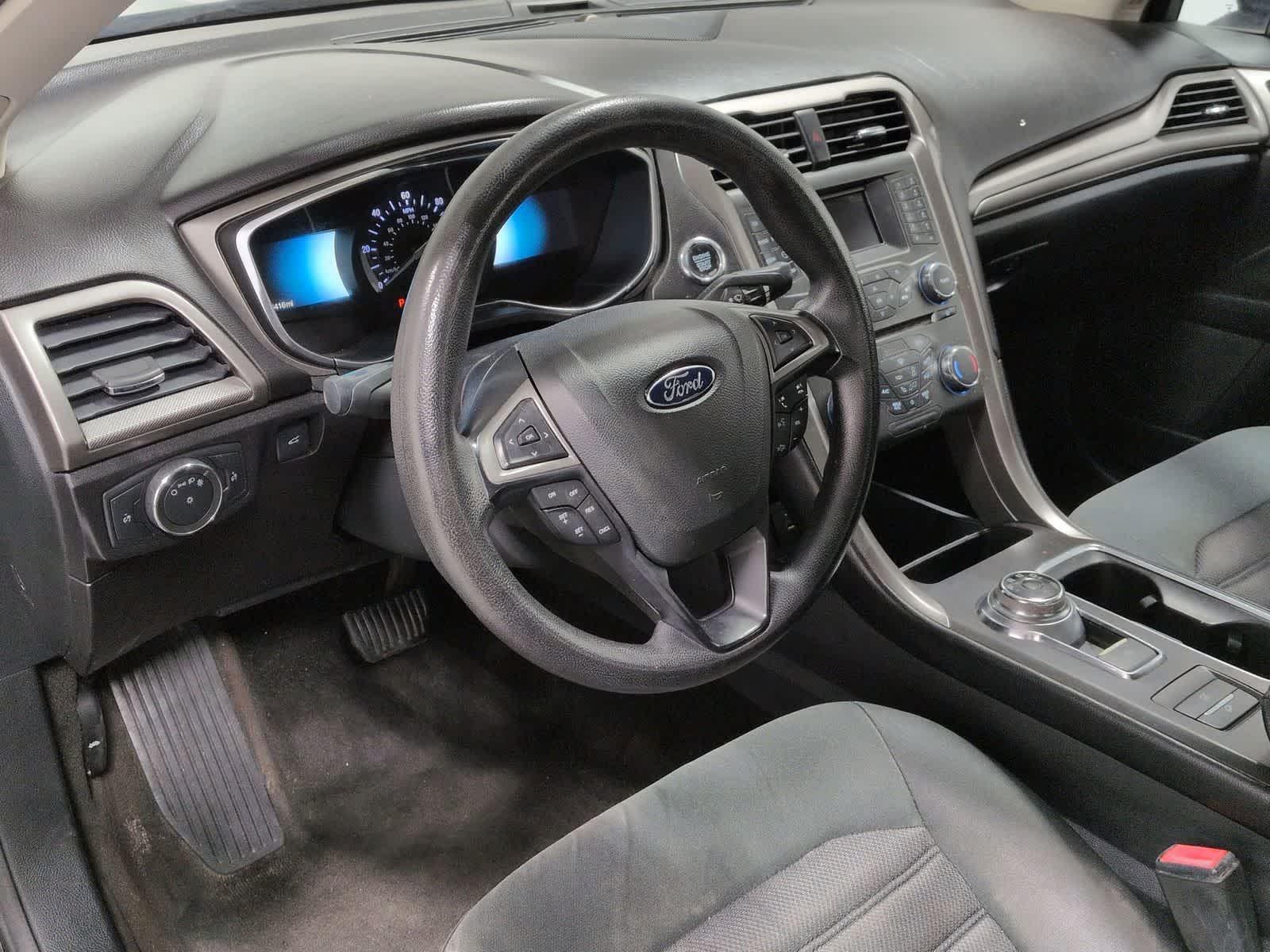 Thumbnail: 2017 Ford Fusion - 10