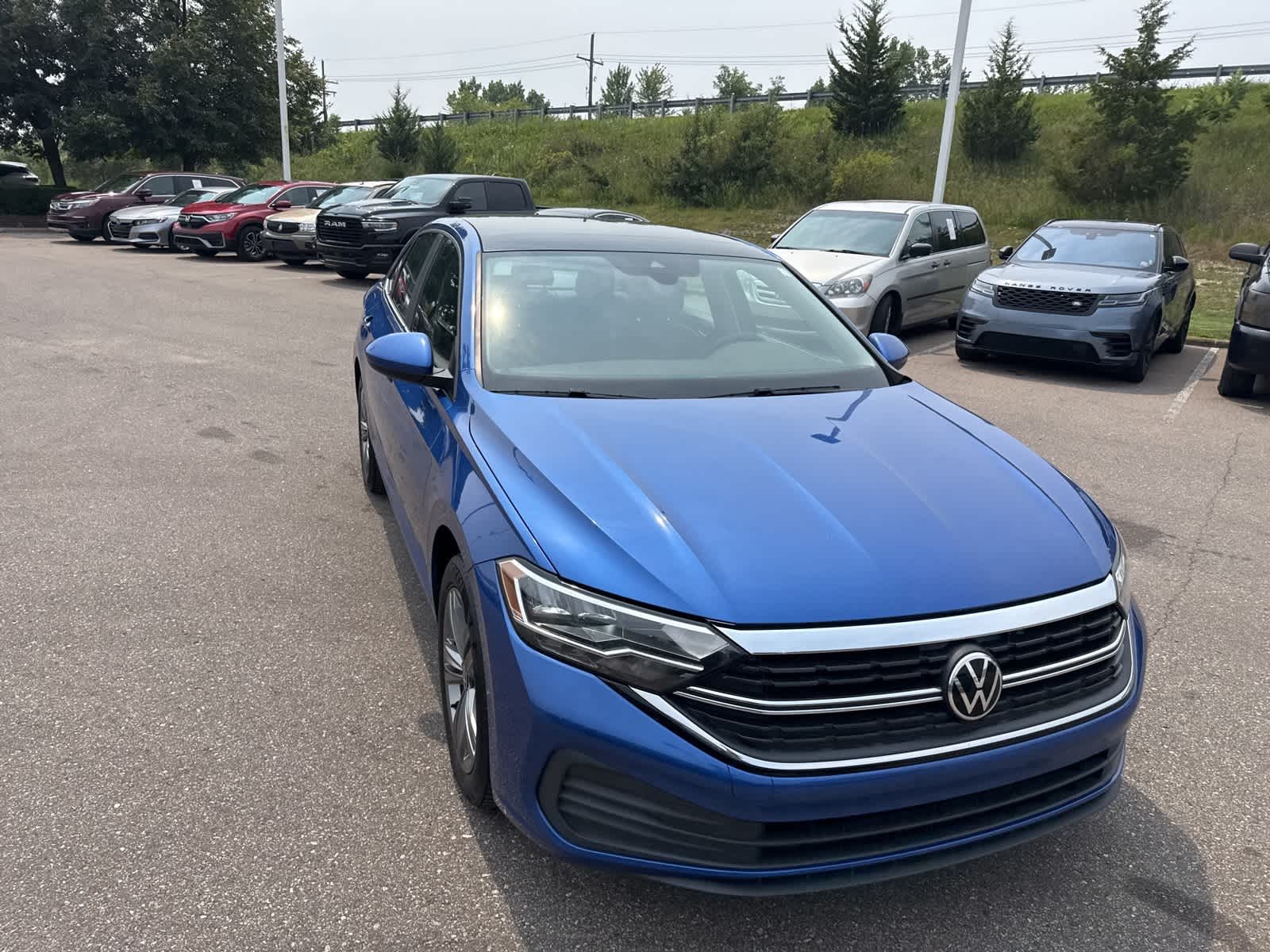 Thumbnail: 2023 Volkswagen Jetta - 6