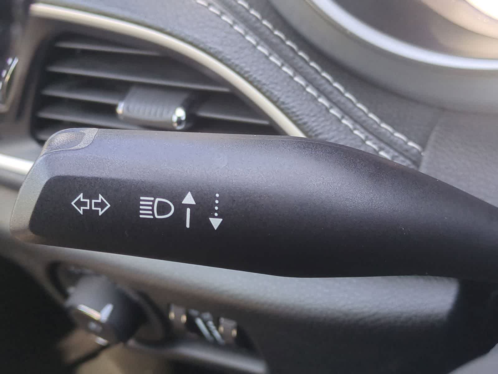 2024 Chrysler Pacifica PHEV Select - Photo 26