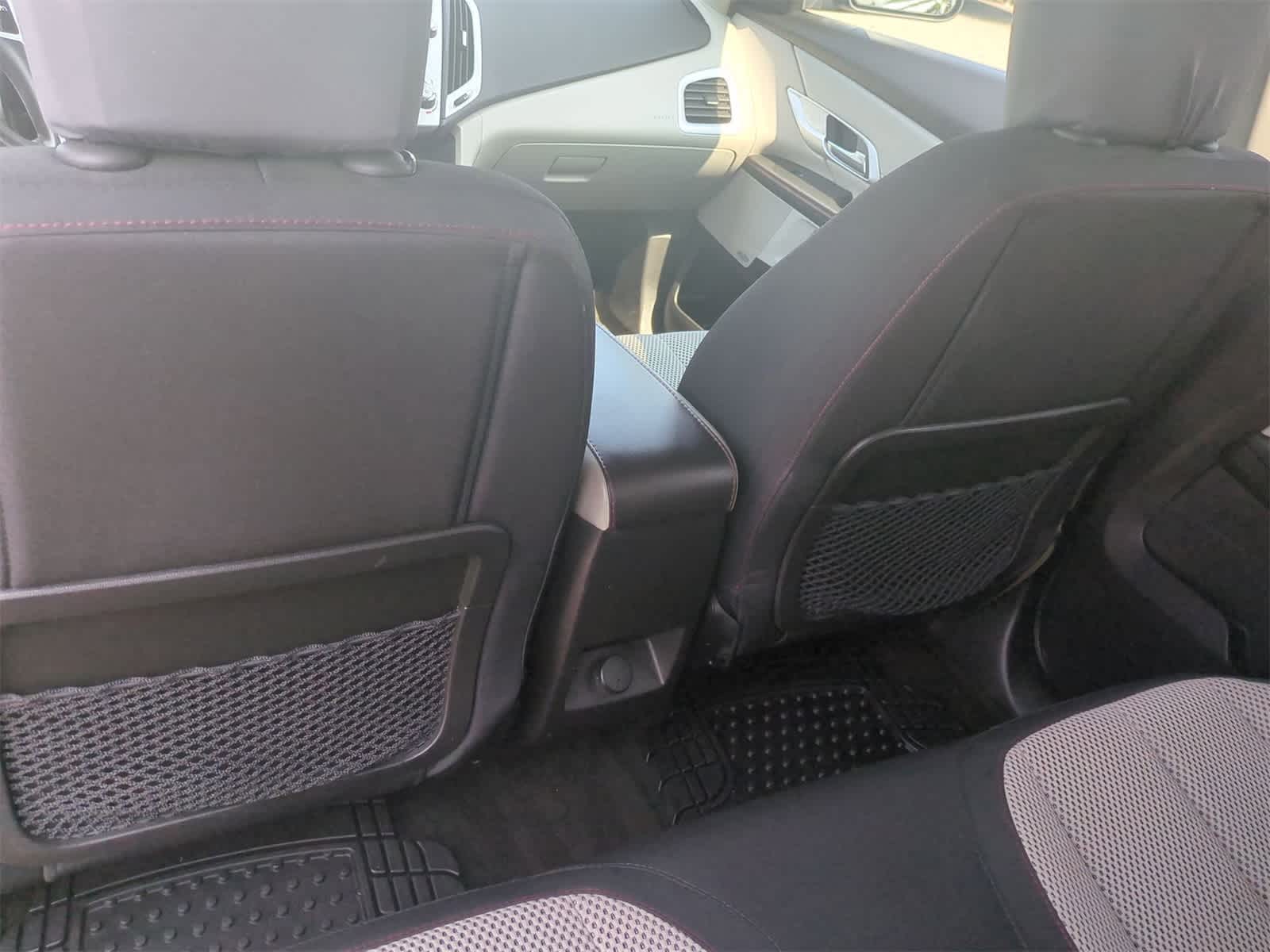 Thumbnail: 2011 GMC Terrain - 18
